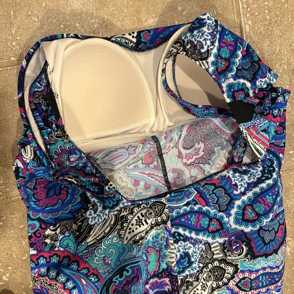 Trimshaper Size 18 One Piece Swimsuit - Picture 3 of 6